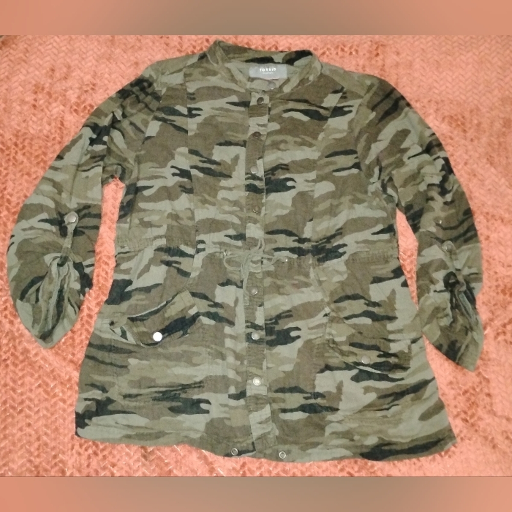Torrid Camo Long Sleeve Ruched Blouse